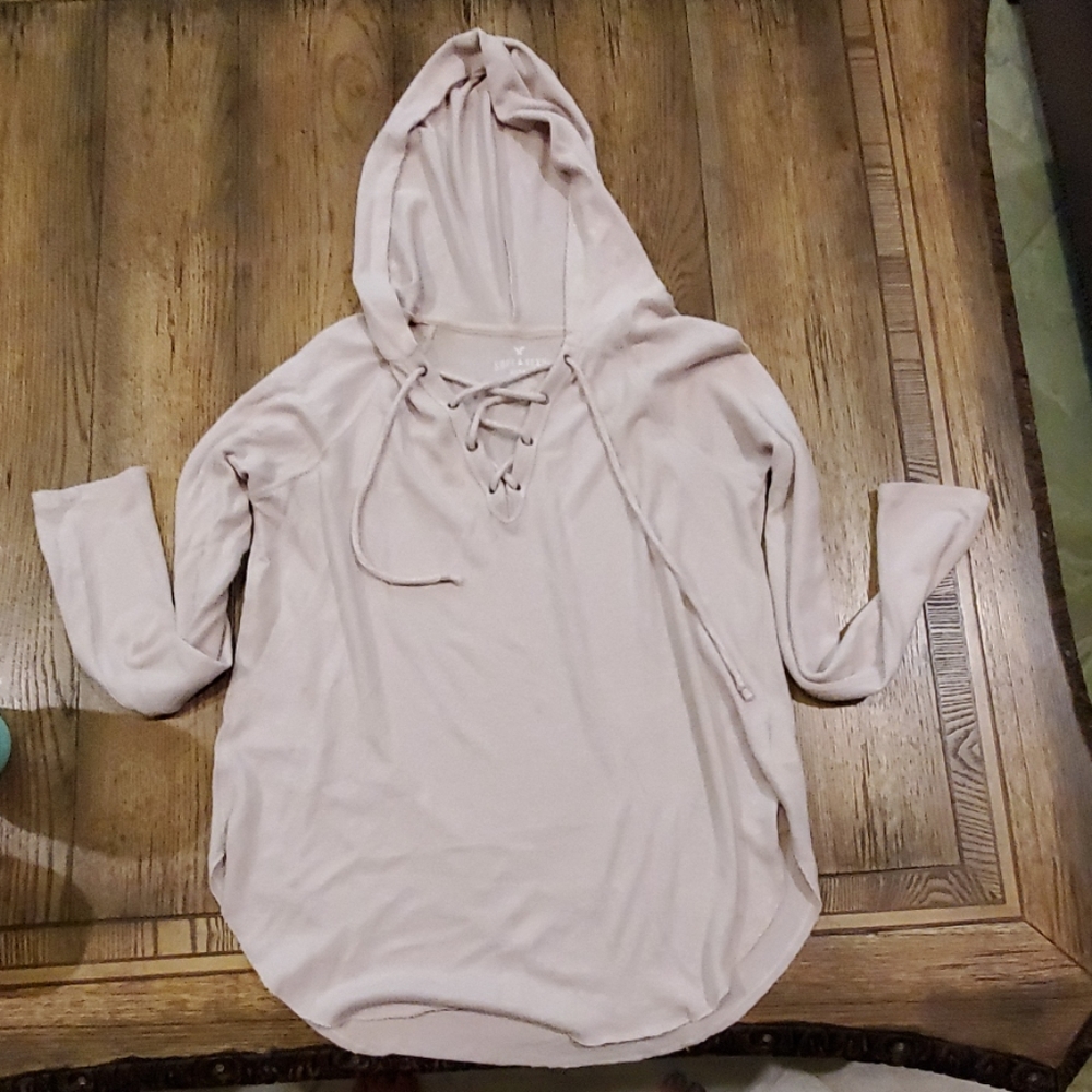 Hooded lightweight tee